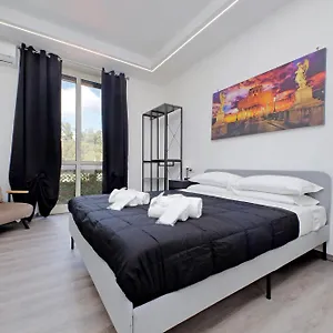 Vatican-Guesthouse-Rome-Room