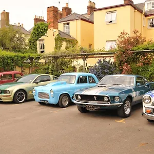 Edward-Hotel-Gloucester-Exterior