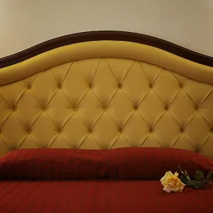 Domus Augusta Macro Details photo