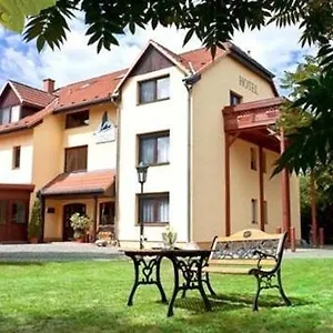 Garni-Hotel Kranich Exterior photo