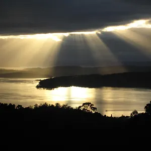 Woodbridge Hill Hideaway People photo