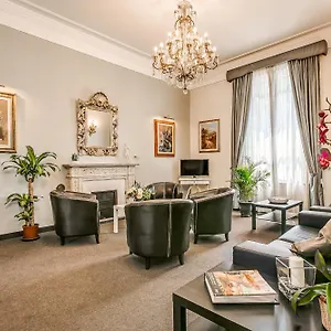 Hotel-Arno-Bellariva-Florence-Interior