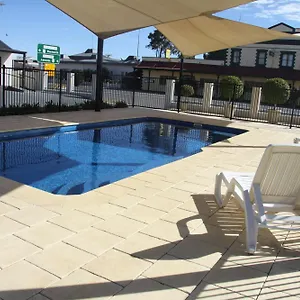 Red-Earth-Motel-Broken-Hill-Interior