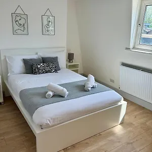 Frederick House Beds photo