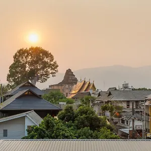 Chala-Number-2-Art-And-Gallery-Chiang-Mai-Exterior