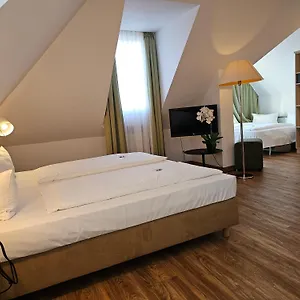 Hotel Alpha Room photo