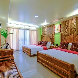 Malapascua-Exotic-Island-Dive-Resort-Daanbantayan-Room