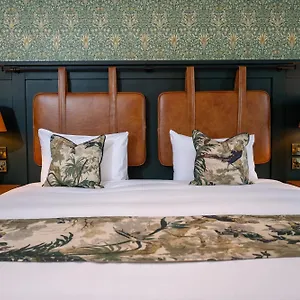 Wheatsheaf Hotel By Chef & Brewer Collection Interior photo