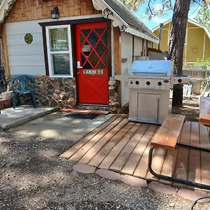 Big-Bear-Lake-Tulip-Lane-Cabin-N23-Micro-Cabin-Room