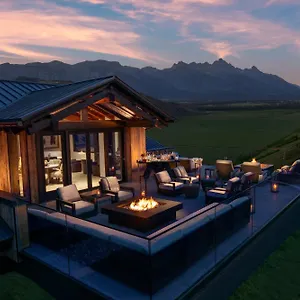 Hotel-Yellowstone-At-Jackson-Hole-Exterior