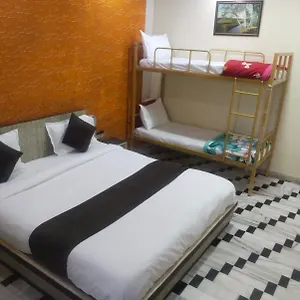 Hotel-Hayat-Residency-Jaipur-Beds