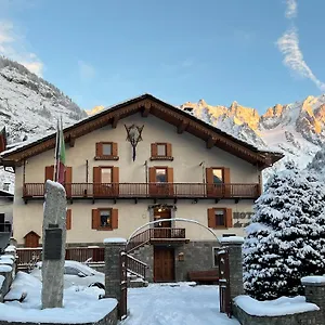 Hotel-Des-Glaciers-Courmayeur-Exterior