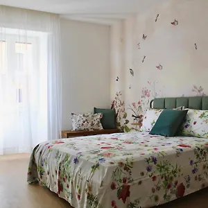 KingS-Place-Rome-Beds