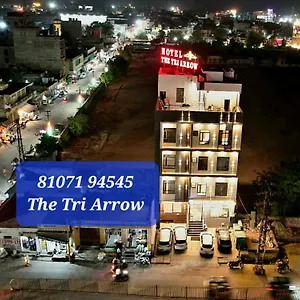 The-Tri-Arrow-Hotel-Khatu-Exterior