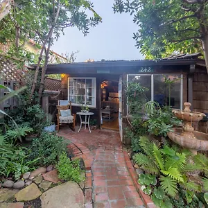 Redwood-Hollow-Cottages-San-Diego-Exterior