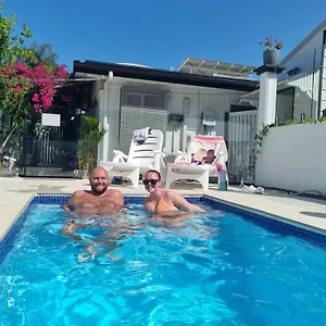 Homestay-Hostel-Foreign-Backpackers-18-36-Yrs-Only-Caloundra-Amenities