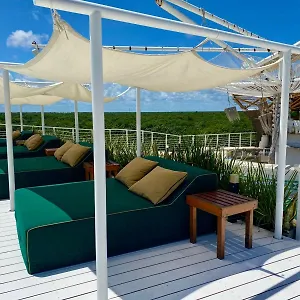 Siente-Tulum-Hotel-Cenote-Club-Amenities