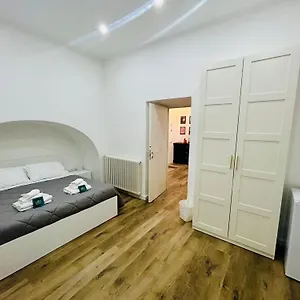 Boiardo-Art-House-Hotel-Rome-Room