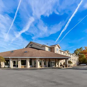 Comfort-Inn-Painesville-Concord-Exterior