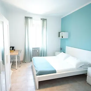 Salotto-Tiburtino-Bed-Breakfast-Rome-Room