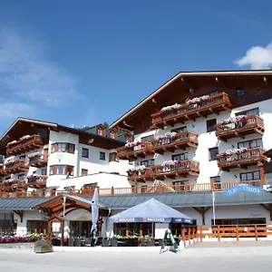 Aparthotel-Sterngucker-Konigsleiten-Exterior