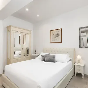 Roped-Rooms-Florence-Room