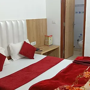 Hotel-A10-New-Delhi-Room