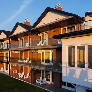 La-Pinsonniere-Aparthotel-La-Malbaie-Exterior