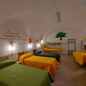Lupus-In-Fabula-Hostel-Miglionico-Beds