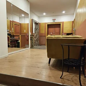 The-Cicer-One-Hotel-Rome-Room