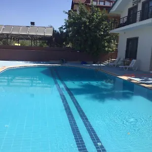 Mert-Apart-Otel-Fethiye-Swimming-Pool