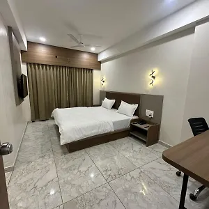 Hotel-Fun-N-Food-Bhuj-Exterior