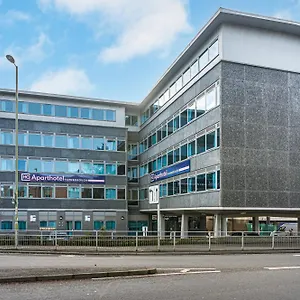 Hq Aparthotel Farnborough Exterior photo