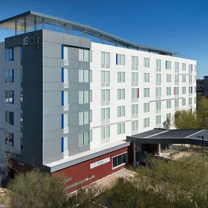 Aloft-Phoenix-Airport-Exterior