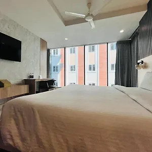 HarveyS-Hotels-Gowlidoddy-Near-Us-Consulate-Hyderabad-Room