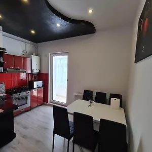 Diamonds-House-Apartment-Lupeni-Facilities