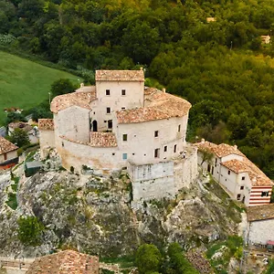 Castel-Di-Luco-Hotel-Acquasanta-Terme-Exterior