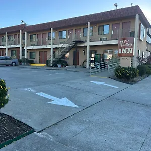 Valley-Inn-Castro-Valley-Exterior