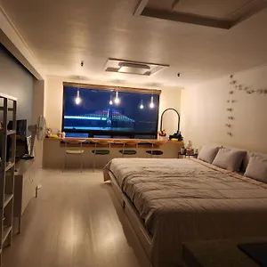 Pinocchio-House-Aparthotel-Busan-Room