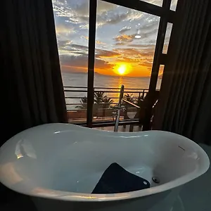 Couple-Suite-With-Ocean-View-Relaxing-Tub-Batangas-Lobo-Amenities