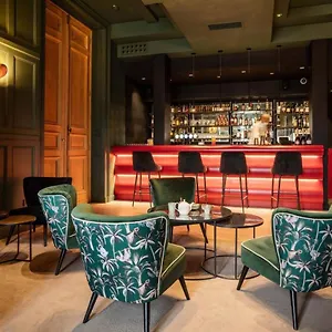 Best-Western-Premier-Hotel-De-La-Cite-Royale-Loches-Interior