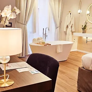 Stoa-Rome-Boutique-Suites-Restaurant