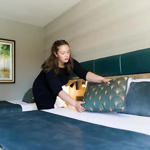 Scott'S Hotel Beds photo