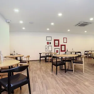 Hotel-O-Qotel-Hotel-Chhatarpur-New-Delhi-Business