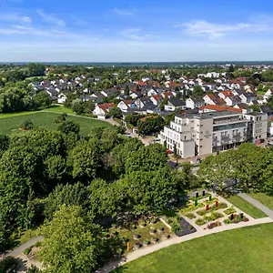 Hotel-Villa-Medici-Bad-Schonborn-Exterior