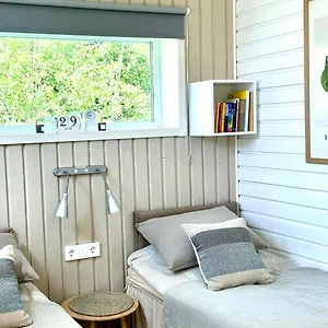 Lilla-Huset-Bed-Breakfast-Countryside-Guesthouse-Free-Parking-Orebro-Room