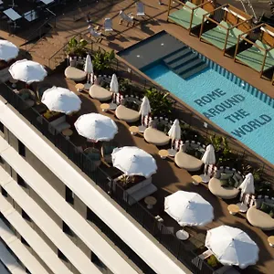 The-Social-Hub-Rome-Extended-Stay-Exterior