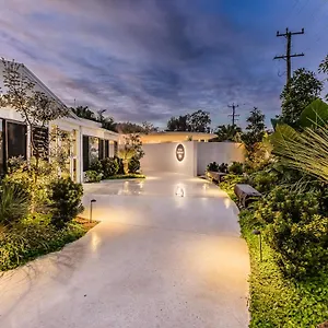 The Health Lodge Exterior photo