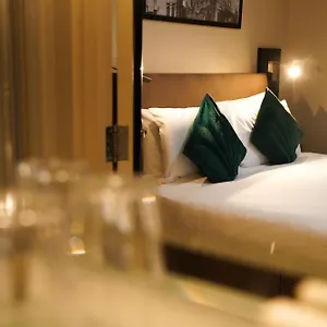 Keystone-House-Hotel-London-Room