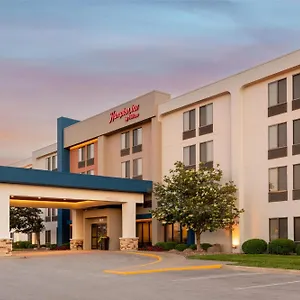 Hampton-Inn-Kansas-City-Liberty-Exterior